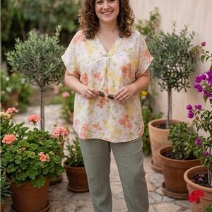 Chaus Peach & Yellow Floral V-Neck Tunic